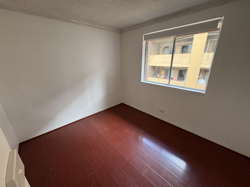 10 / 9 Secant Street, Liverpool