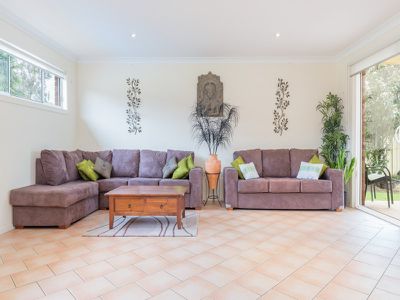 8 Ballantine Place, Horsley