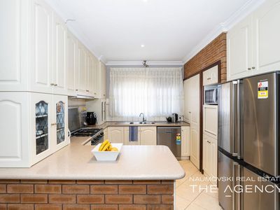 34 Napier Road, Marangaroo