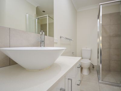 1 / 17 Faustina Close, Augustine Heights