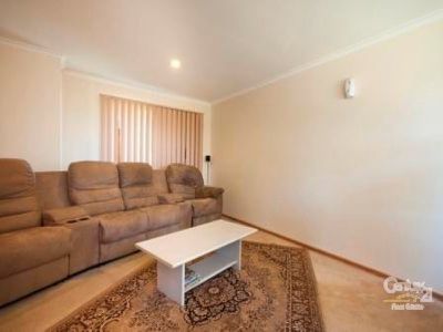 19 Sandhurst Mews, Hampton Park