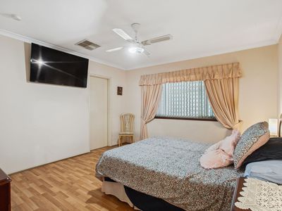 417 Summerlakes Parade, Ballajura