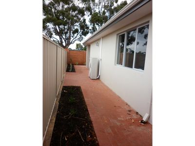 6 Howell Court, Guildford