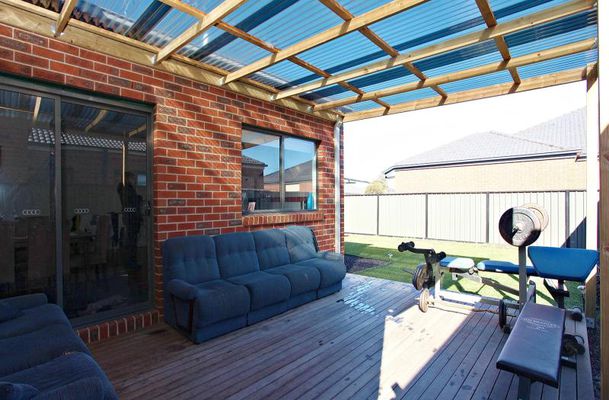 18  Cheltenham Close, Craigieburn