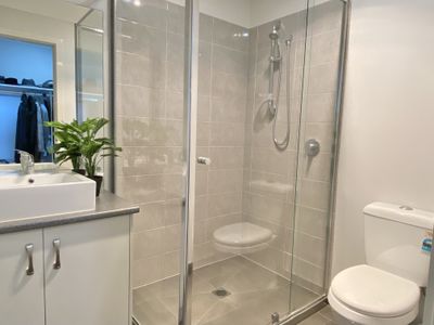 2 Drop Walk, Wyndham Vale