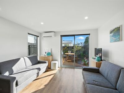 10 / 29 Bampton Street, Burwood