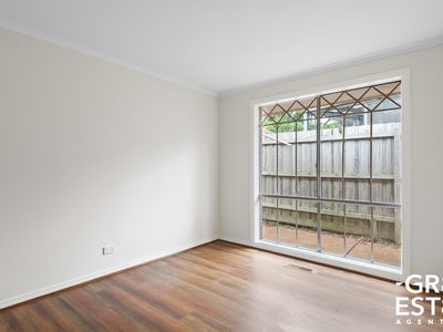 6 Scoble Place, Narre Warren