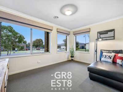 24 DUSKY BELLS DRIVE, Cranbourne West