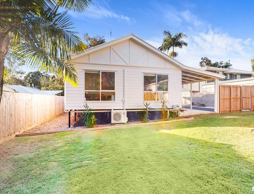 Lifestyle, Location & Endless Appeal! image 17