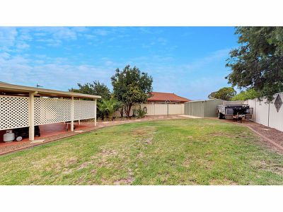 4 Lesley Place, Dubbo