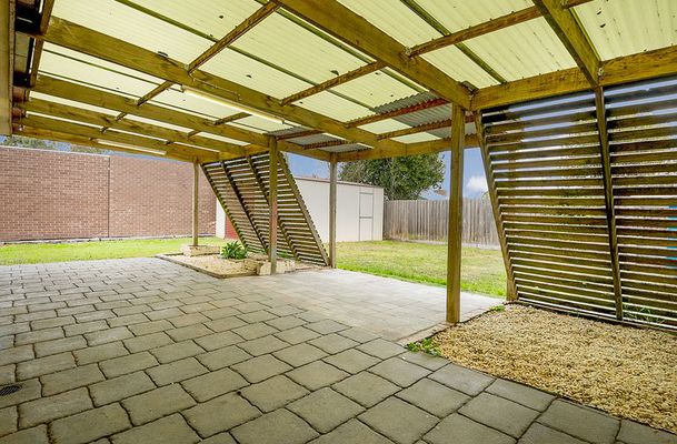 35 Beacon Hills Crescent, Craigieburn