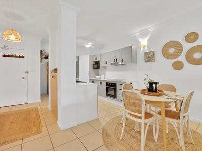 2210 / 40-42 Clifton Road, Clifton Beach