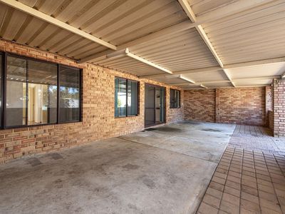 162 Willmott Drive, Waikiki
