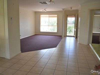 1 / 93  Twickenham Drive, Dubbo