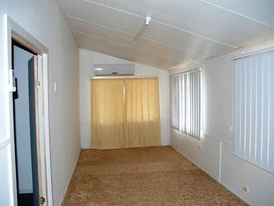 176 Kingfisher street, Longreach