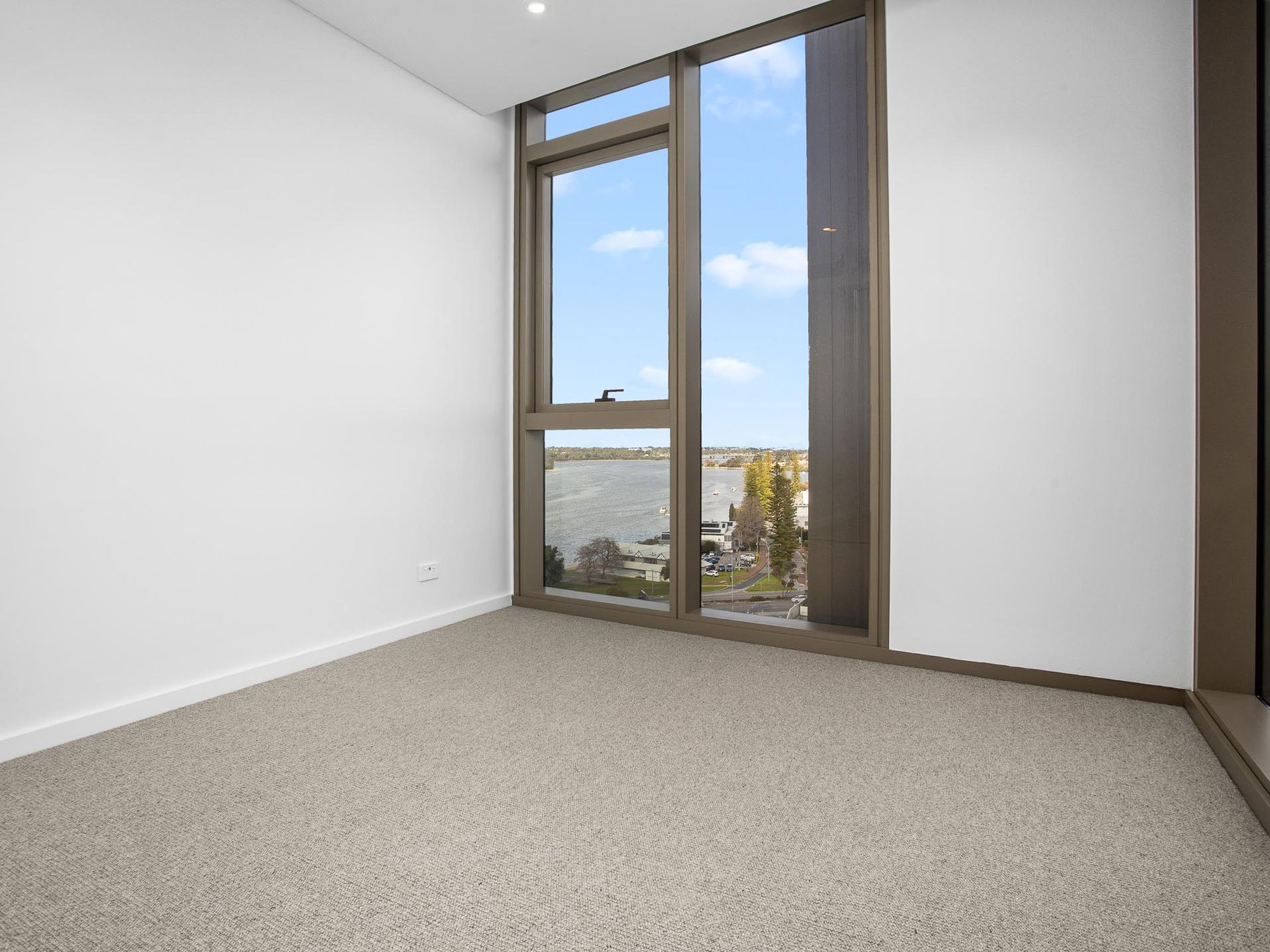 1005 / 59 Canning Beach Road, Applecross