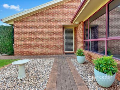 2B Gasnier Place, Dubbo