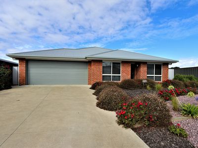 37 Lakes Park Drive, Ob Flat