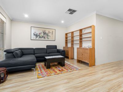 16 Garland Court, Kardinya