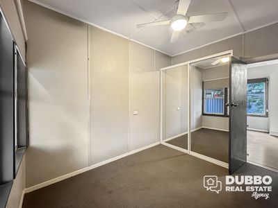 2 / 4 Gloucester Avenue, Dubbo