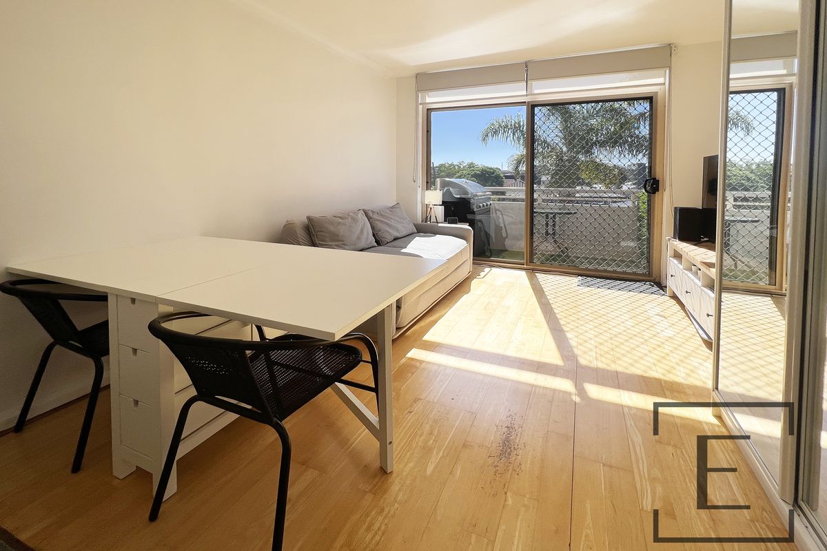 17 / 275 Lyons Road, Russell Lea