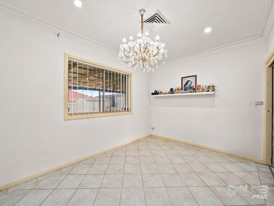 6 Belledale Close, St Clair