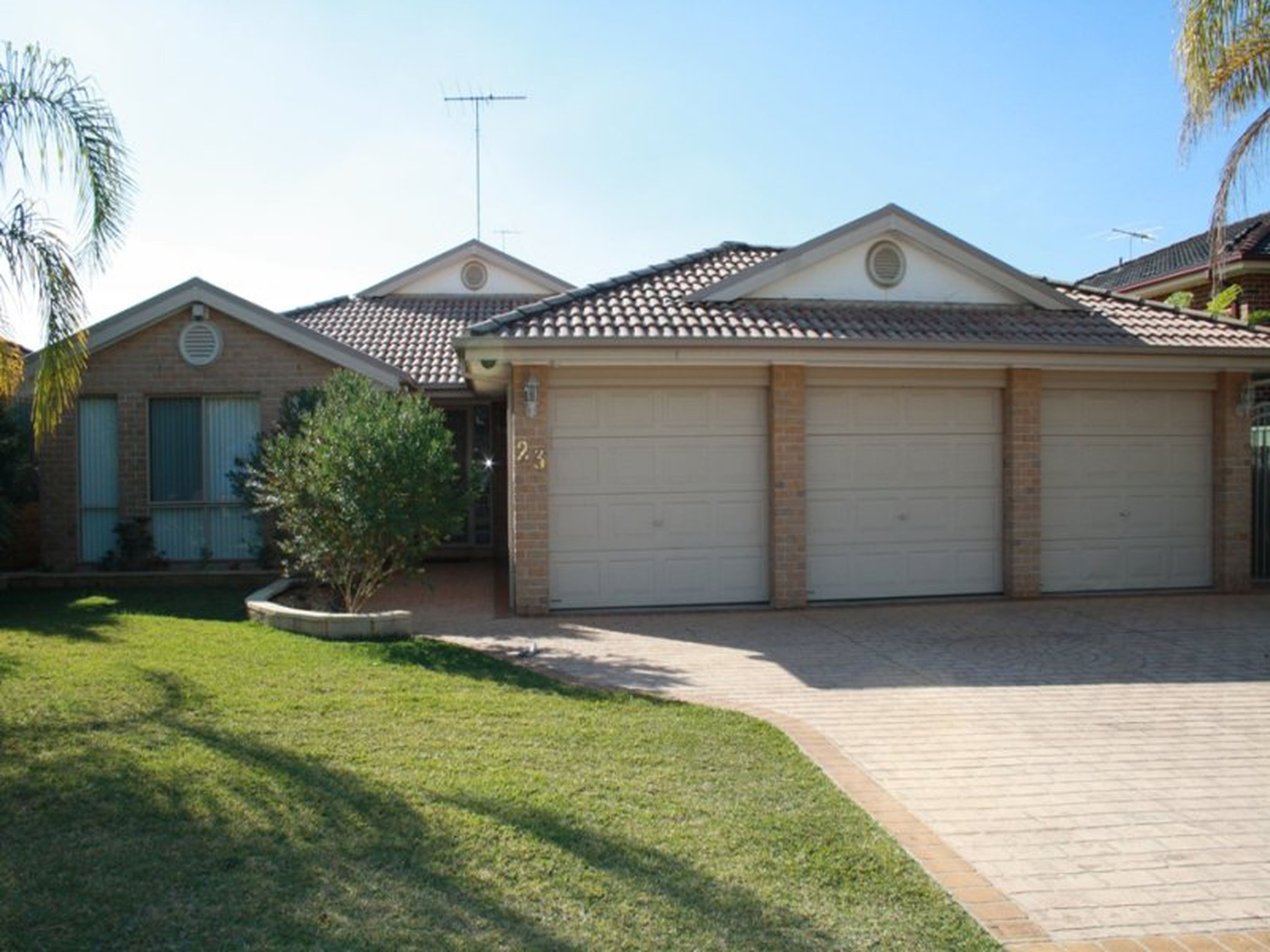 23 Windorra Avenue, GLENMORE PARK