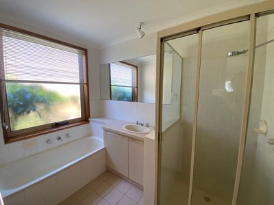1 / 36 Wandana Drive, Wandana Heights