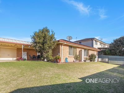4 Munduran Close, Albion Park