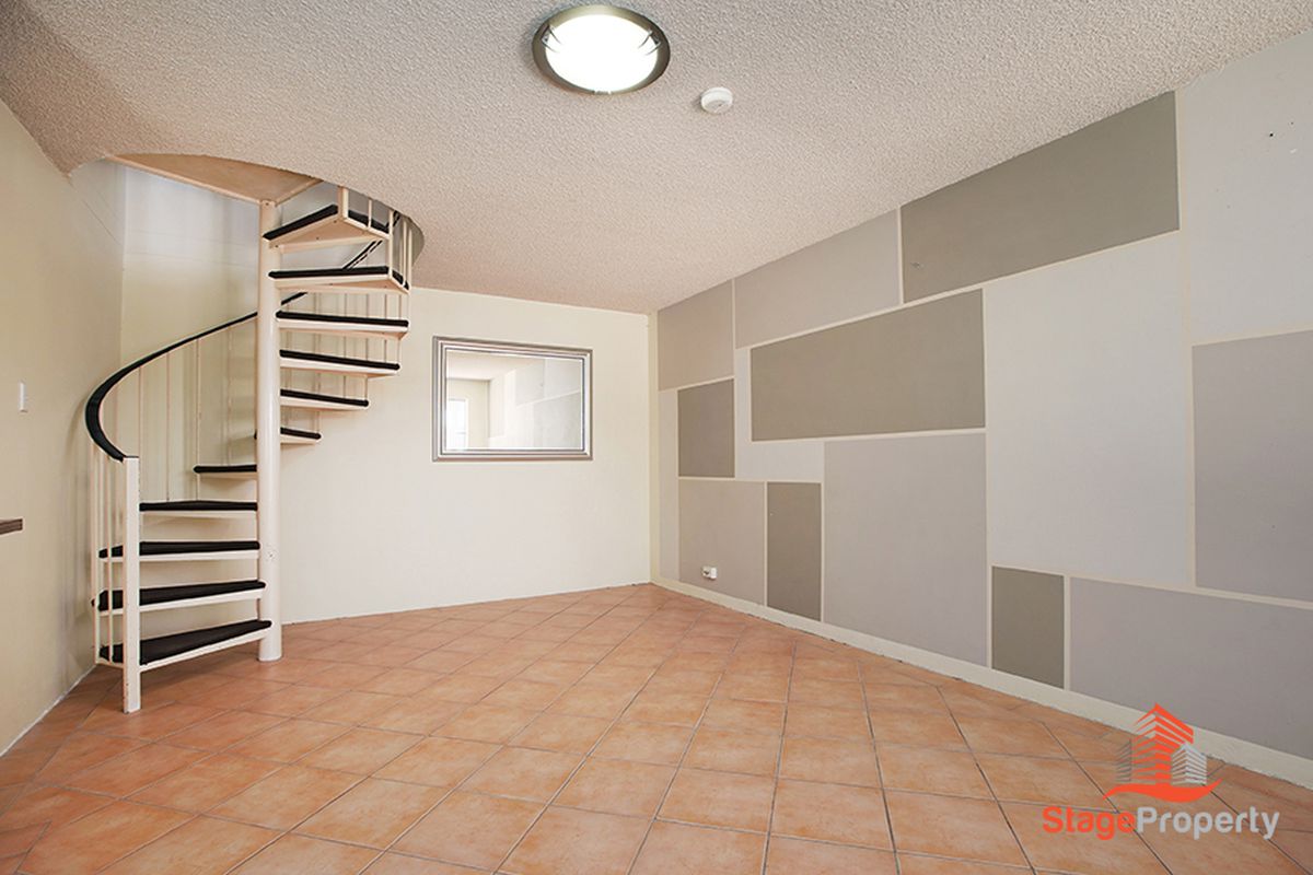 12 / 33 Farina Drive, Yokine