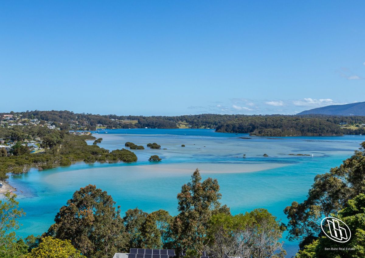 11 Hillcrest Avenue, North Narooma