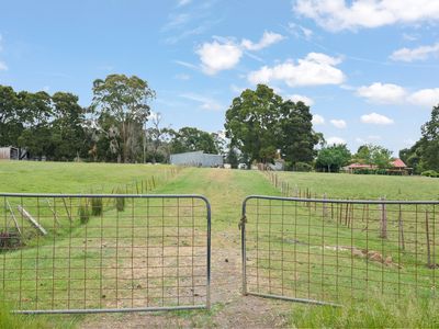 646 Long Plains Road, Bridgenorth