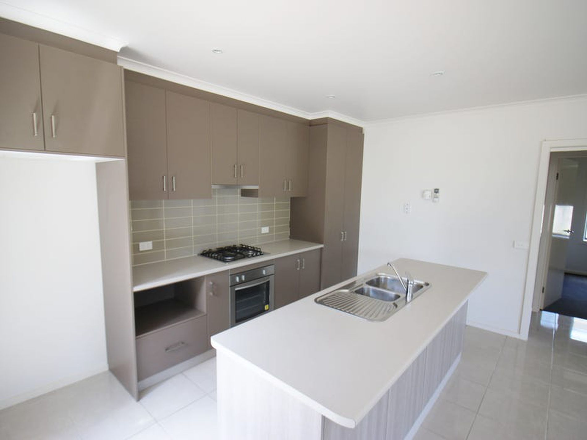 2 / 36 Benita Place, Leopold
