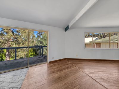 35 Hillcrest Avenue, North Narooma