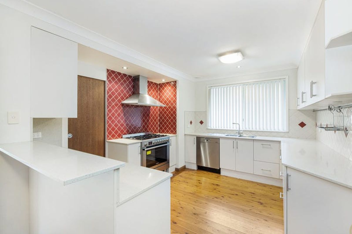 24 Renown Street, Wamberal