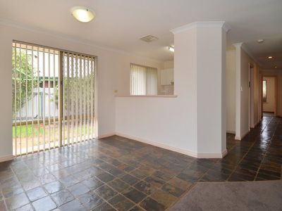 8A Siberia Close, Hannans