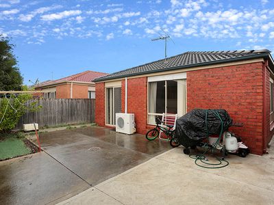 27 Retford Close, Werribee