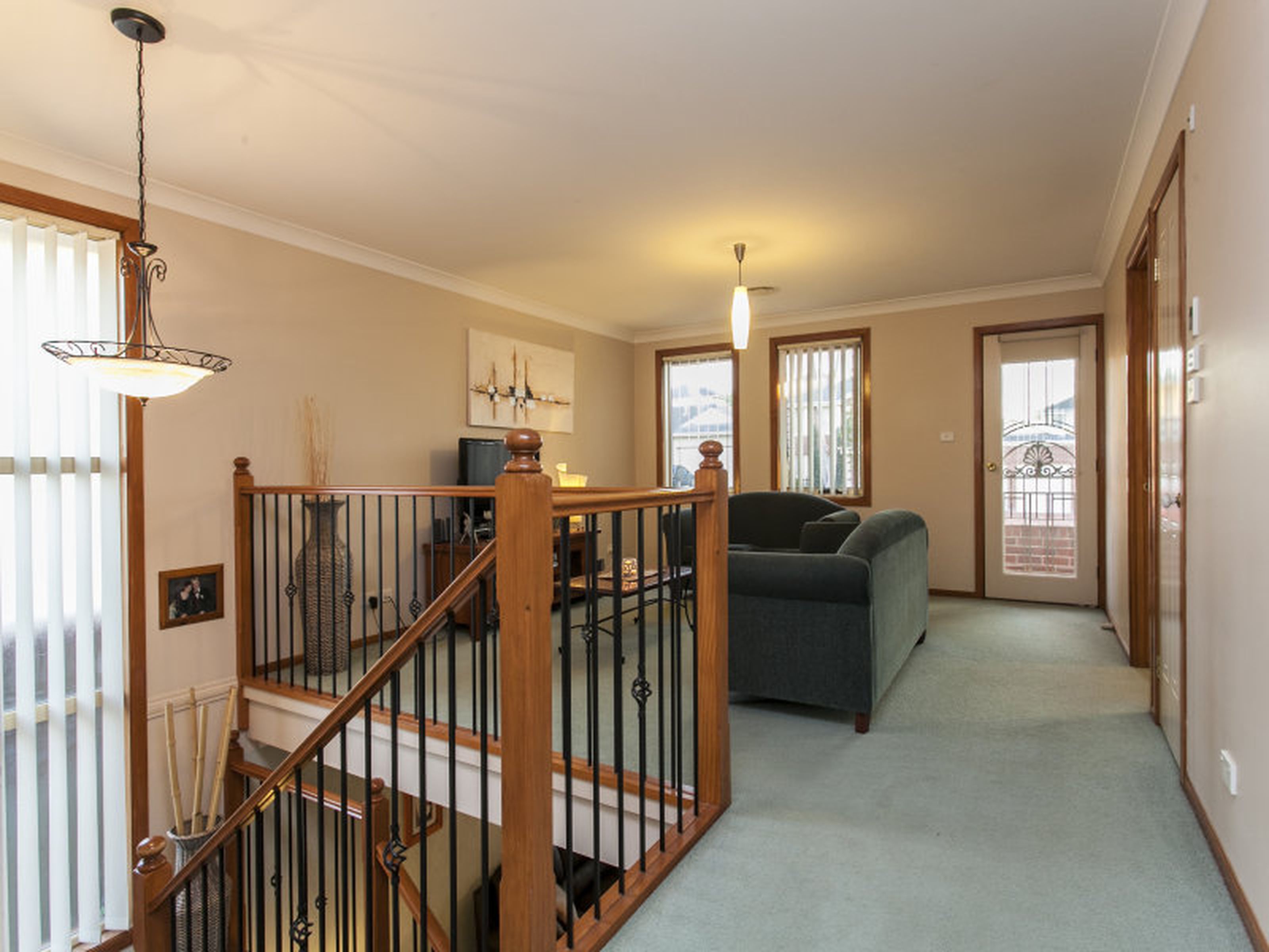 162 Ridgetop Drive, GLENMORE PARK