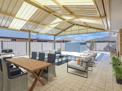 26 Calneggia Drive, Byford