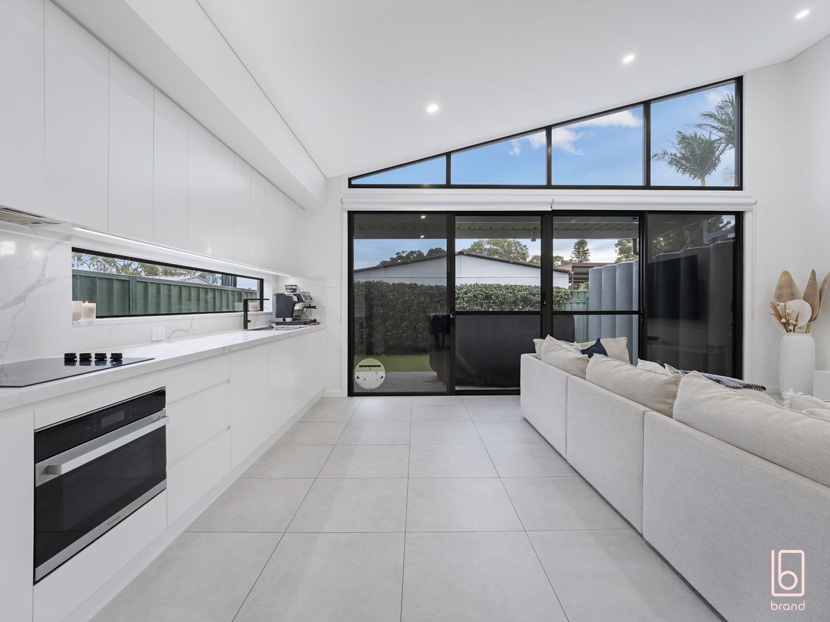 22A Woolana Avenue, Budgewoi