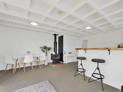 1 / 1 Windlesham Place, Wakefield