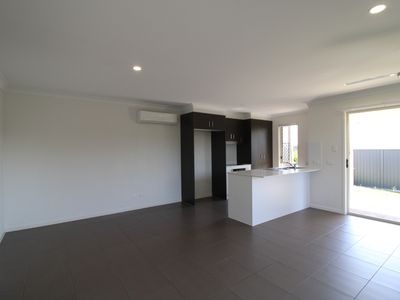2 / 86 Taurus Circuit, Coomera