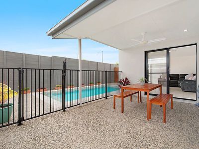 24 Hannah Crescent, Caloundra West