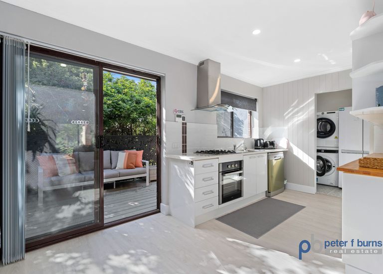 6 / 9 Gurrs Road, Brighton