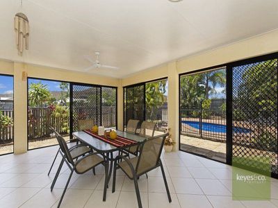 18 Waterlily Circuit, Douglas