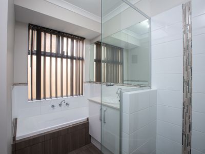 32 Arrowsmith Drive, Dalyellup