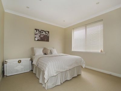 44 Longmore Parade, Broadwood