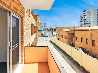 4 / 14 Beach Street, Forster