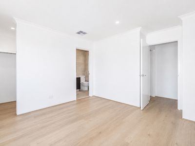 26 Venus Way, Hillarys