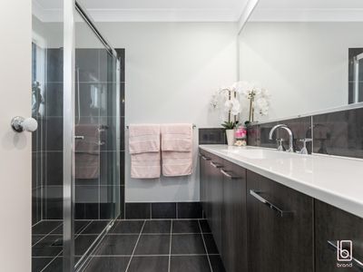 3 Kuttabul Road, Wadalba